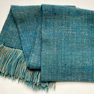 Handwoven, handpsun corriedale  wool scarf